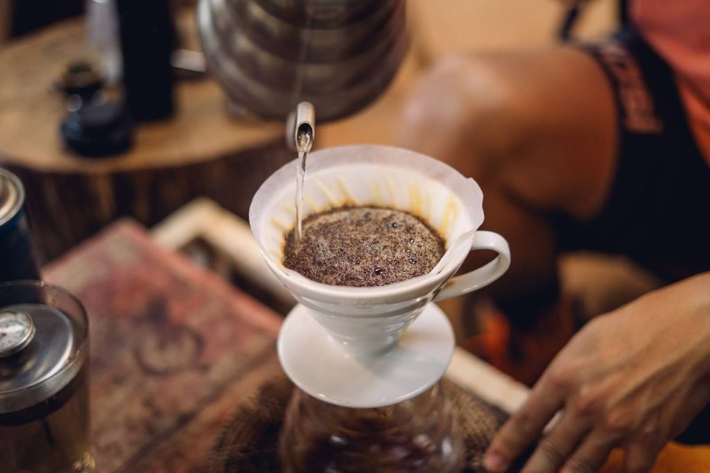 How to Make Pour-Over Coffee in 7 Easy Steps
